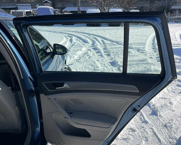 Синий Фольксваген Гольф, объемом двигателя 1.8 л и пробегом 126 тыс. км за 11800 $, фото 10 на Automoto.ua