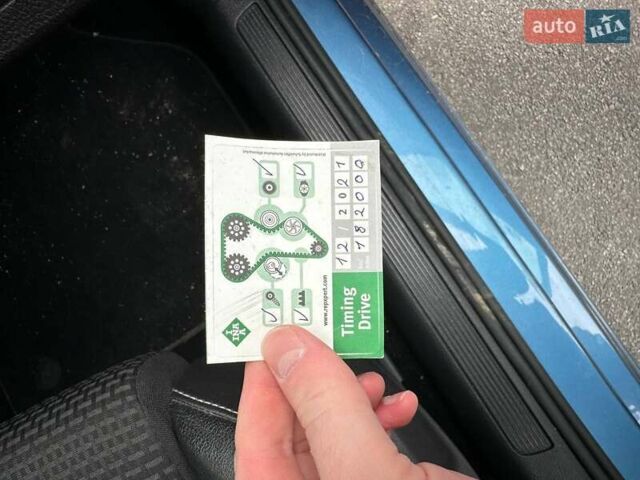 Синий Фольксваген Гольф, объемом двигателя 1.6 л и пробегом 205 тыс. км за 12800 $, фото 19 на Automoto.ua