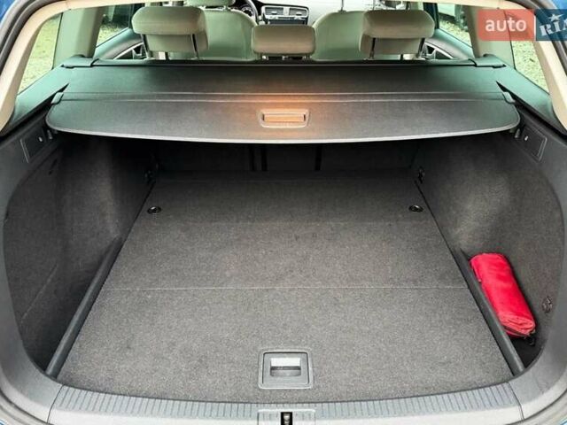 Синий Фольксваген Гольф, объемом двигателя 2 л и пробегом 196 тыс. км за 14500 $, фото 37 на Automoto.ua