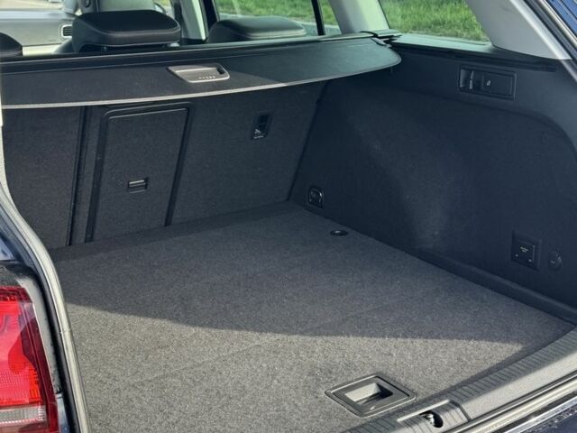 Синій Фольксваген Гольф, об'ємом двигуна 1.6 л та пробігом 226 тис. км за 4000 $, фото 12 на Automoto.ua