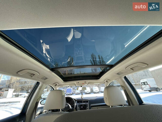 Синий Фольксваген Гольф, объемом двигателя 1.8 л и пробегом 126 тыс. км за 11800 $, фото 12 на Automoto.ua