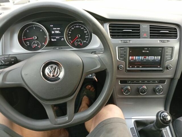 Синий Фольксваген Гольф, объемом двигателя 1.6 л и пробегом 280 тыс. км за 9450 $, фото 4 на Automoto.ua