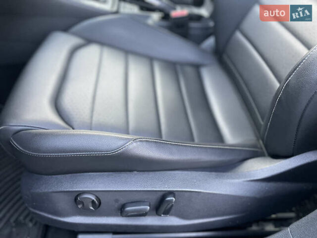 Синій Фольксваген Гольф, об'ємом двигуна 1.8 л та пробігом 101 тис. км за 13300 $, фото 11 на Automoto.ua