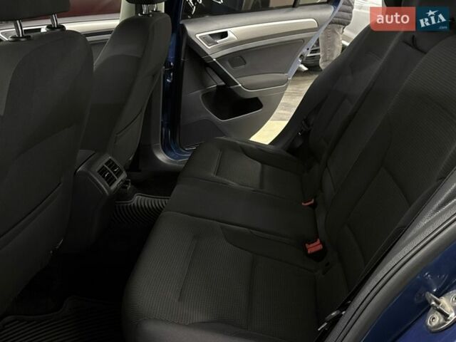 Синий Фольксваген Гольф, объемом двигателя 1.8 л и пробегом 205 тыс. км за 11299 $, фото 25 на Automoto.ua