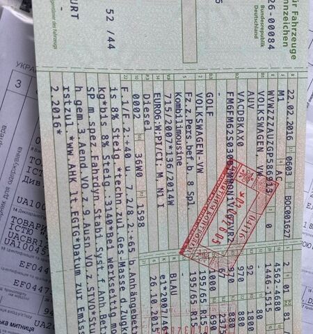 Синий Фольксваген Гольф, объемом двигателя 1.6 л и пробегом 247 тыс. км за 10899 $, фото 58 на Automoto.ua