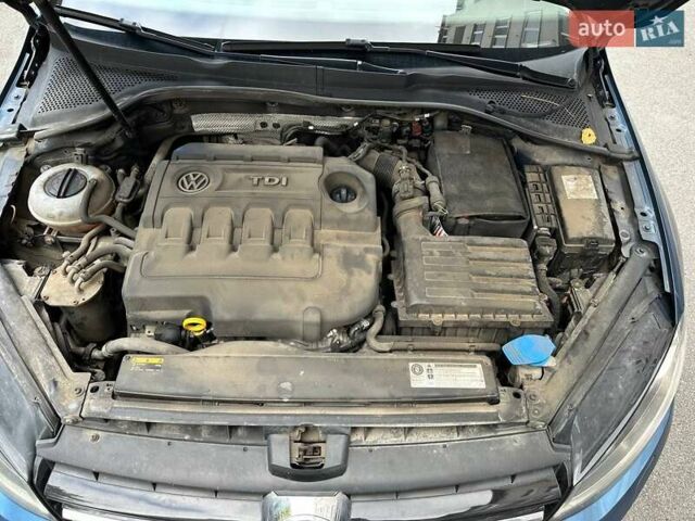 Синий Фольксваген Гольф, объемом двигателя 1.6 л и пробегом 205 тыс. км за 12800 $, фото 18 на Automoto.ua