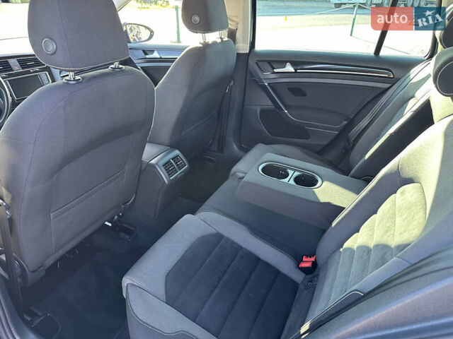 Фольксваген Гольф 2016 в Червонограде на Automoto.ua Синий Фольксваген Гольф, объемом двигателя 1.6 л и пробегом 278 тыс. км за 12005 $, фото 46 на Automoto.ua