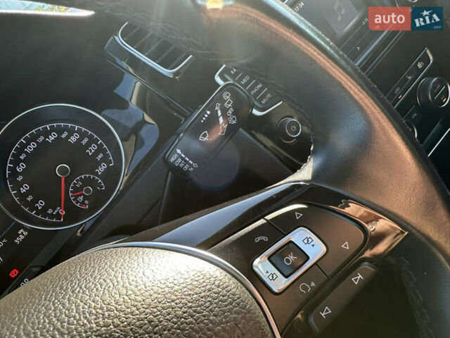 Фольксваген Гольф 2016 в Червонограде на Automoto.ua Синий Фольксваген Гольф, объемом двигателя 1.6 л и пробегом 278 тыс. км за 12005 $, фото 32 на Automoto.ua