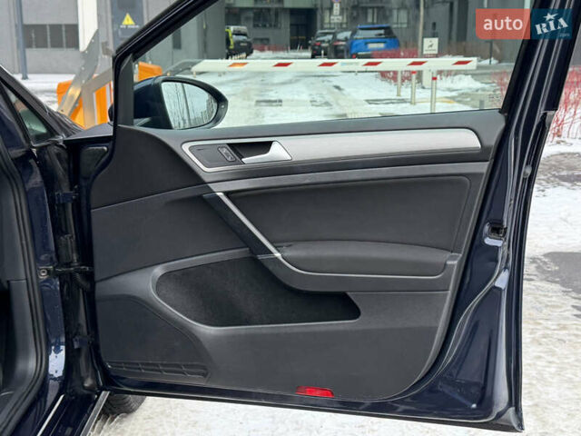 Синий Фольксваген Гольф, объемом двигателя 1.8 л и пробегом 213 тыс. км за 11999 $, фото 24 на Automoto.ua