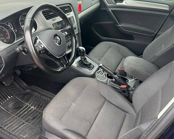 Синий Фольксваген Гольф, объемом двигателя 1.8 л и пробегом 210 тыс. км за 13500 $, фото 5 на Automoto.ua