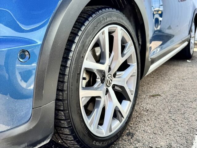 Синий Фольксваген Гольф, объемом двигателя 1.8 л и пробегом 107 тыс. км за 13900 $, фото 9 на Automoto.ua