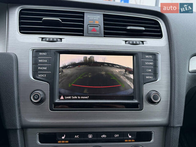 Синий Фольксваген Гольф, объемом двигателя 1.8 л и пробегом 213 тыс. км за 11999 $, фото 30 на Automoto.ua