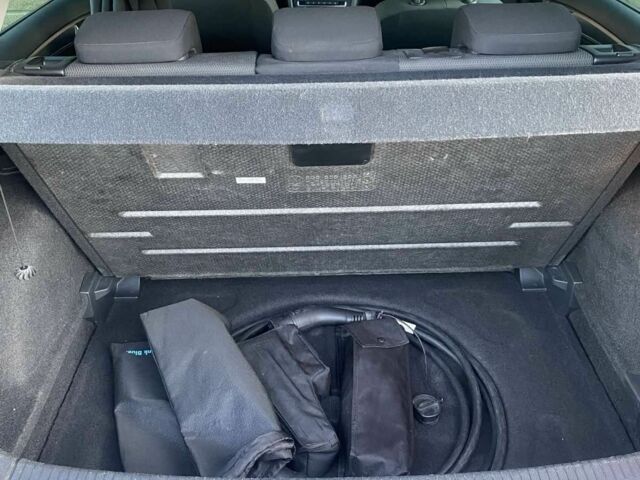 Синій Фольксваген Гольф, об'ємом двигуна 0 л та пробігом 146 тис. км за 12700 $, фото 5 на Automoto.ua