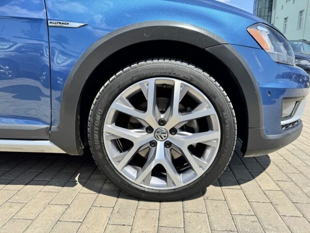 Синий Фольксваген Гольф, объемом двигателя 1.8 л и пробегом 107 тыс. км за 13900 $, фото 3 на Automoto.ua