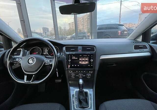 Синий Фольксваген Гольф, объемом двигателя 1.6 л и пробегом 239 тыс. км за 12990 $, фото 22 на Automoto.ua
