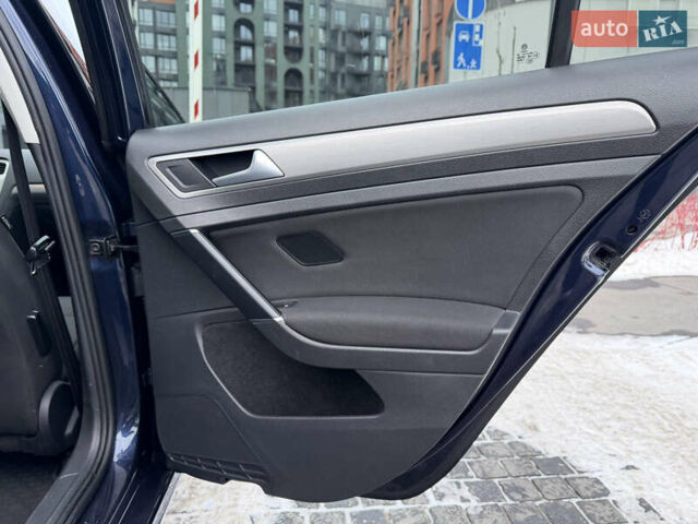 Синий Фольксваген Гольф, объемом двигателя 1.8 л и пробегом 213 тыс. км за 11999 $, фото 19 на Automoto.ua