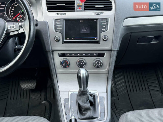 Синий Фольксваген Гольф, объемом двигателя 1.8 л и пробегом 213 тыс. км за 11999 $, фото 21 на Automoto.ua