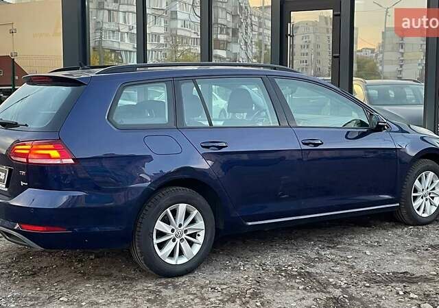 Синий Фольксваген Гольф, объемом двигателя 1.6 л и пробегом 239 тыс. км за 12990 $, фото 6 на Automoto.ua
