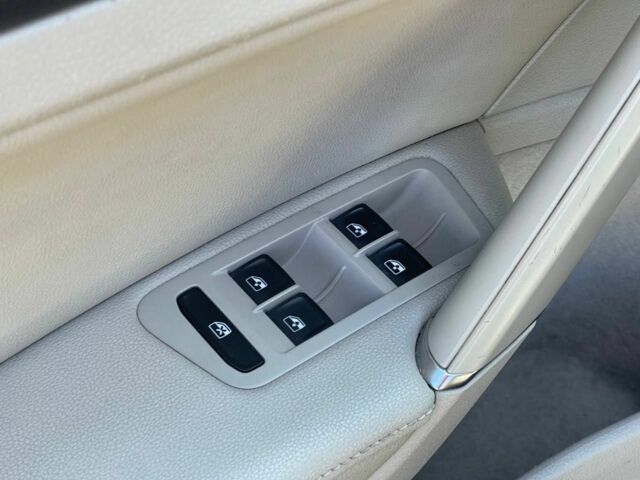 Синій Фольксваген Гольф, об'ємом двигуна 1.6 л та пробігом 292 тис. км за 12800 $, фото 8 на Automoto.ua