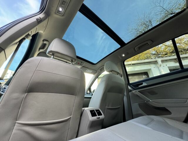 Синий Фольксваген Гольф, объемом двигателя 1.8 л и пробегом 113 тыс. км за 14500 $, фото 7 на Automoto.ua