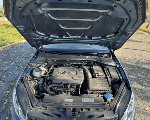 Синий Фольксваген Гольф, объемом двигателя 1.8 л и пробегом 114 тыс. км за 15500 $, фото 28 на Automoto.ua