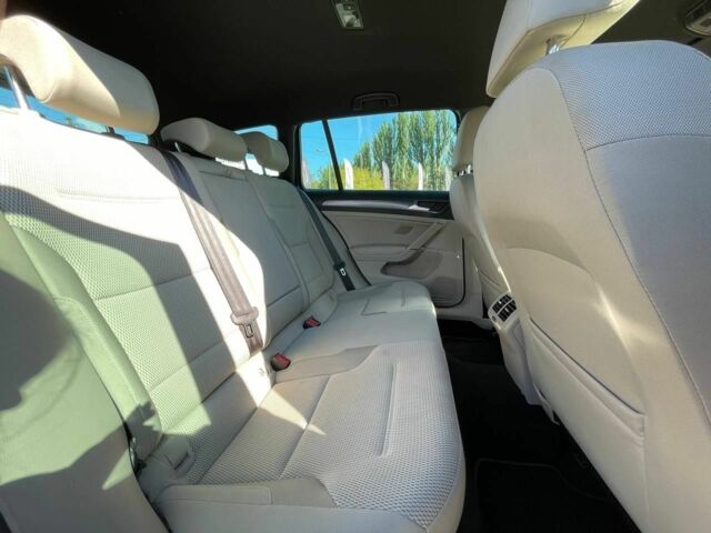 Синій Фольксваген Гольф, об'ємом двигуна 1.6 л та пробігом 292 тис. км за 12800 $, фото 18 на Automoto.ua