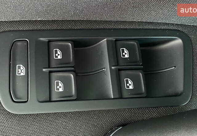 Синій Фольксваген Гольф, об'ємом двигуна 1.6 л та пробігом 176 тис. км за 15450 $, фото 12 на Automoto.ua