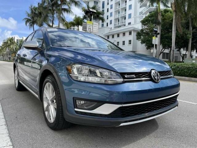 Синий Фольксваген Гольф, объемом двигателя 1.8 л и пробегом 39 тыс. км за 3600 $, фото 1 на Automoto.ua