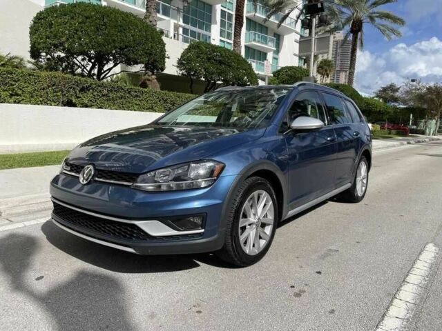 Синий Фольксваген Гольф, объемом двигателя 1.8 л и пробегом 39 тыс. км за 3600 $, фото 4 на Automoto.ua