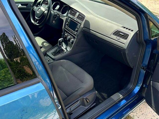 Синий Фольксваген Гольф, объемом двигателя 1.8 л и пробегом 174 тыс. км за 11900 $, фото 11 на Automoto.ua