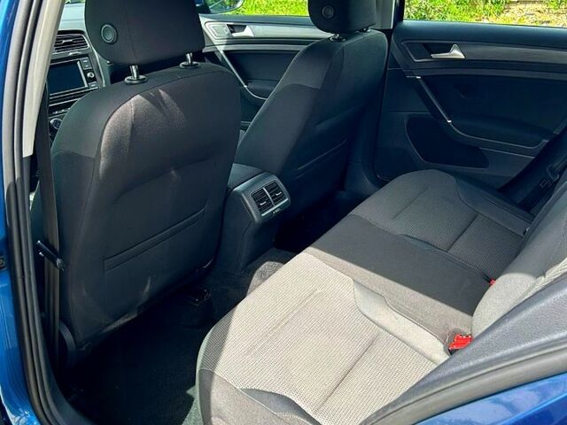 Синий Фольксваген Гольф, объемом двигателя 1.8 л и пробегом 174 тыс. км за 11900 $, фото 7 на Automoto.ua