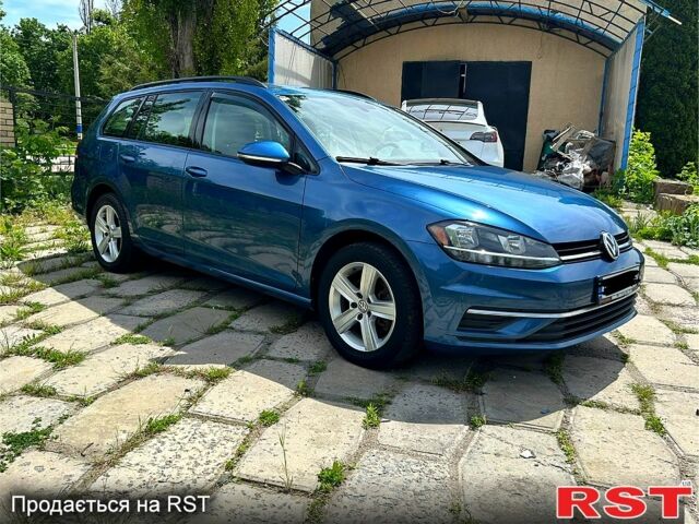 Синий Фольксваген Гольф, объемом двигателя 1.8 л и пробегом 174 тыс. км за 11900 $, фото 1 на Automoto.ua