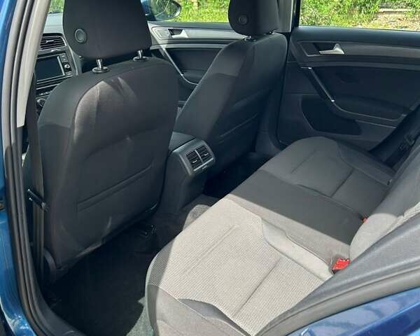 Синій Фольксваген Гольф, об'ємом двигуна 1.8 л та пробігом 174 тис. км за 11900 $, фото 1 на Automoto.ua