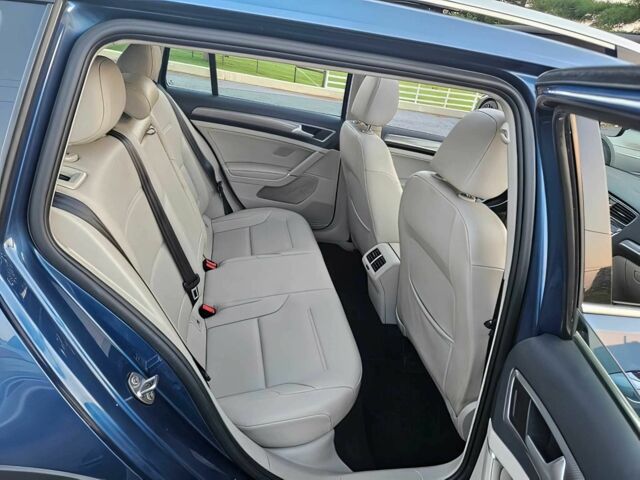 Синий Фольксваген Гольф, объемом двигателя 1.8 л и пробегом 35 тыс. км за 9100 $, фото 12 на Automoto.ua