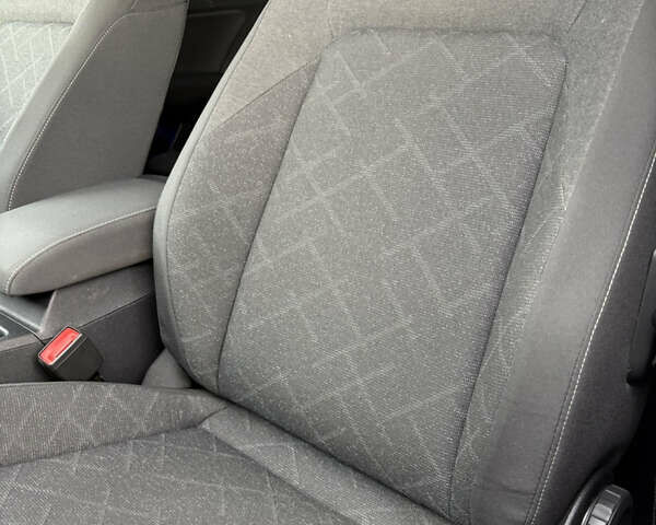 Синій Фольксваген Гольф, об'ємом двигуна 1.97 л та пробігом 177 тис. км за 19100 $, фото 123 на Automoto.ua