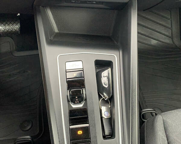 Синий Фольксваген Гольф, объемом двигателя 2 л и пробегом 191 тыс. км за 17950 $, фото 73 на Automoto.ua