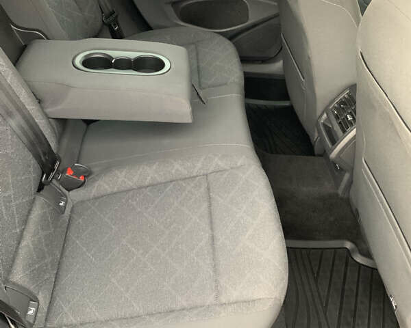 Синий Фольксваген Гольф, объемом двигателя 2 л и пробегом 191 тыс. км за 17950 $, фото 49 на Automoto.ua