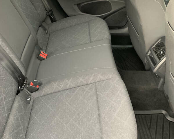 Синий Фольксваген Гольф, объемом двигателя 2 л и пробегом 191 тыс. км за 17950 $, фото 48 на Automoto.ua