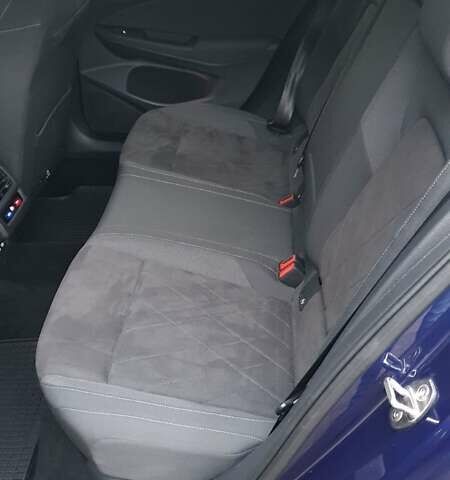 Синий Фольксваген Гольф, объемом двигателя 2 л и пробегом 199 тыс. км за 19999 $, фото 14 на Automoto.ua