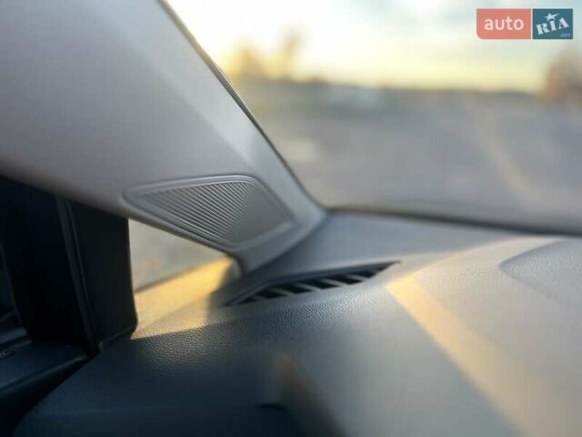 Синій Фольксваген Гольф, об'ємом двигуна 1.97 л та пробігом 200 тис. км за 20000 $, фото 41 на Automoto.ua