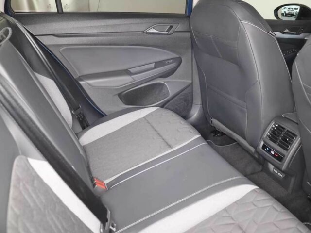 Синій Фольксваген Гольф, об'ємом двигуна 0 л та пробігом 5 тис. км за 35467 $, фото 10 на Automoto.ua