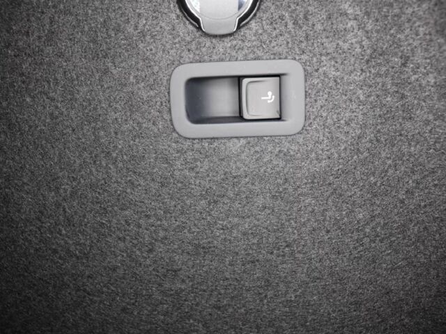 Синій Фольксваген Гольф, об'ємом двигуна 2 л та пробігом 5 тис. км за 35455 $, фото 13 на Automoto.ua