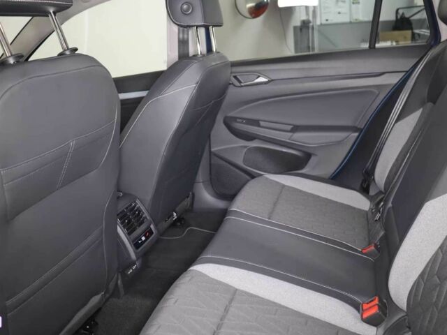 Синій Фольксваген Гольф, об'ємом двигуна 0 л та пробігом 5 тис. км за 35467 $, фото 8 на Automoto.ua