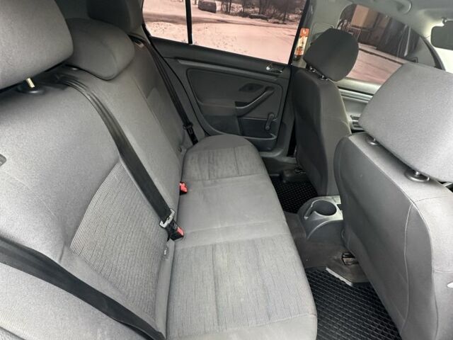 Синій Фольксваген Гольф, об'ємом двигуна 1.6 л та пробігом 252 тис. км за 4700 $, фото 4 на Automoto.ua