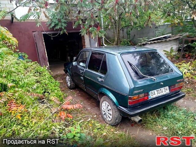 Зеленый Фольксваген Гольф, объемом двигателя 1.6 л и пробегом 430 тыс. км за 900 $, фото 6 на Automoto.ua