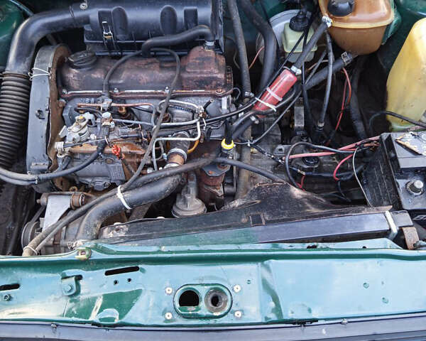 Зеленый Фольксваген Гольф, объемом двигателя 1.59 л и пробегом 250 тыс. км за 2100 $, фото 2 на Automoto.ua