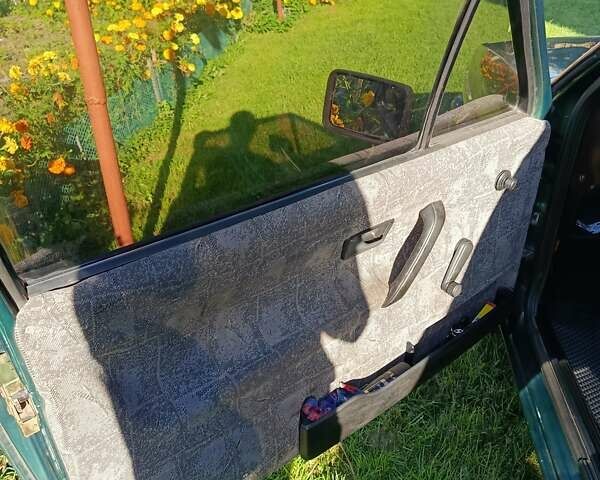 Зеленый Фольксваген Гольф, объемом двигателя 1.78 л и пробегом 600 тыс. км за 1500 $, фото 8 на Automoto.ua