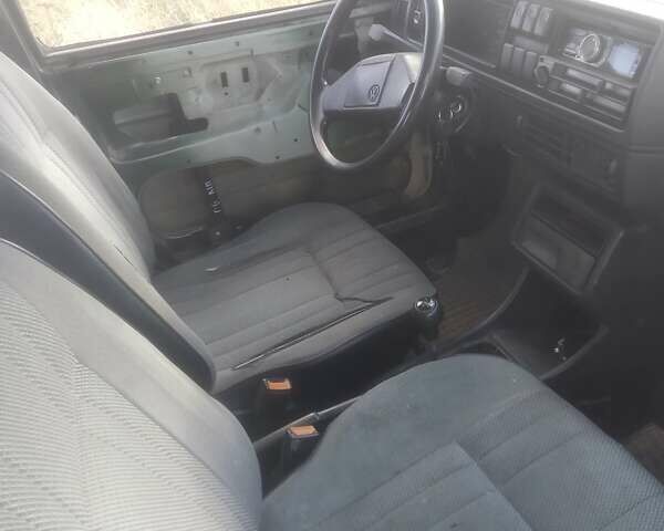 Зеленый Фольксваген Гольф, объемом двигателя 1.6 л и пробегом 400 тыс. км за 780 $, фото 1 на Automoto.ua