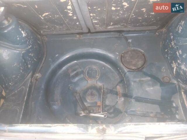 Зеленый Фольксваген Гольф, объемом двигателя 1.6 л и пробегом 400 тыс. км за 780 $, фото 2 на Automoto.ua