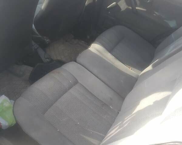 Зеленый Фольксваген Гольф, объемом двигателя 1.6 л и пробегом 400 тыс. км за 780 $, фото 3 на Automoto.ua